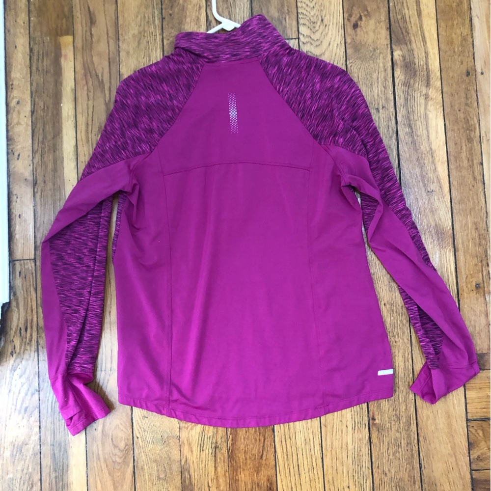 Active top - Picture 3 of 10